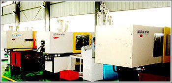 風(fēng)淋室凈化設備焊接流水線(xiàn)